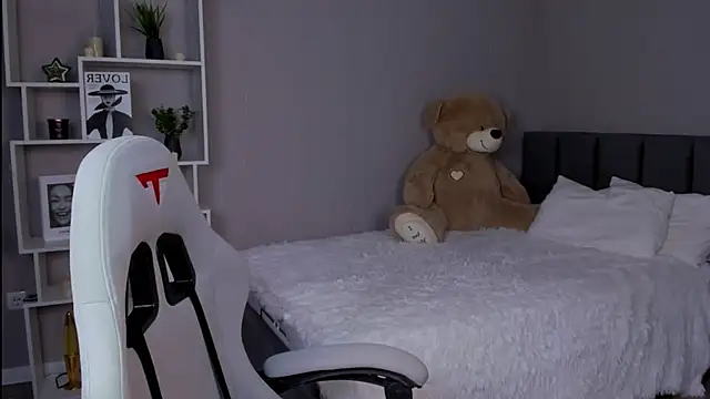 AnoraDark online show from 04/22/26, 02:29