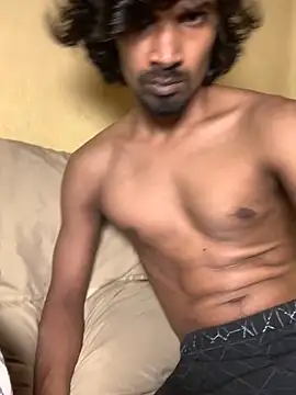 Snapshot of Serah99 chatting on 11/18/25, 10:09 Serah99 online show from 11/18/25, 10:09