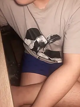 MinhTuan2002 online show from 09/26/25, 06:34