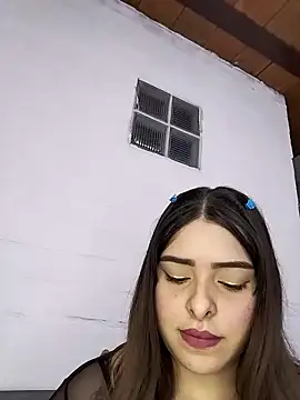 Snapshot of Nahomy_cm chatting on 09/27/25, 08:03 Nahomy cm online show from 09/27/25, 08:03