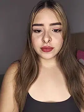 Snapshot of Nahomy_cm chatting on 02/11/26, 07:30 Nahomy cm online show from 02/11/26, 07:30