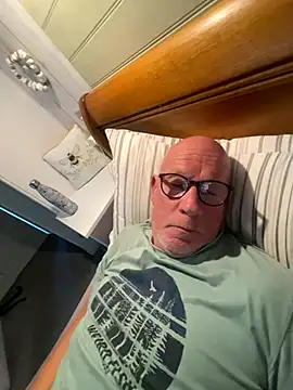 philefc online show from 10/21/25, 08:15