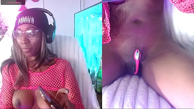 alys at college online show from 02/17/26, 02:13