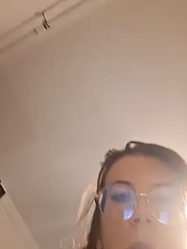 Snapshot of Anayssa_ chatting on 10/02/25, 12:23 Anayssa online show from 10/02/25, 12:23