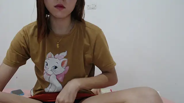 Dolly Peach  online show from 01/06/26, 08:01