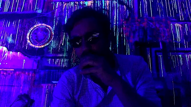 3615-ULLA online show from 04/19/26, 06:32