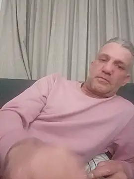 handsome8inchh online show from 04/05/26, 12:19