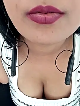 Queen Kushi4 online show from 02/15/26, 08:13