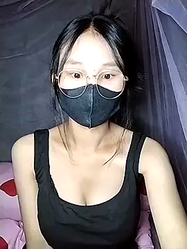 Snapshot of saronla_03 chatting on 11/04/25, 07:40 saronla 03 online show from 11/04/25, 07:40