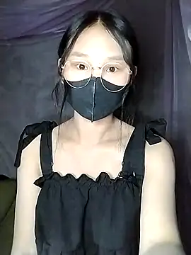 Snapshot of saronla_03 chatting on 11/08/25, 06:24 saronla 03 online show from 11/08/25, 06:24