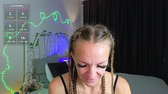 Jesica mooon online show from 10/16/25, 01:28