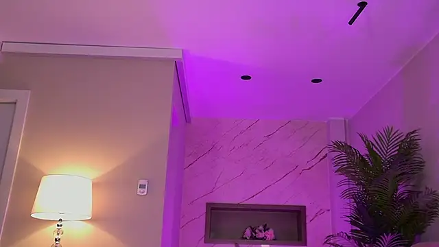 ElsaSinn online show from 10/27/25, 04:05