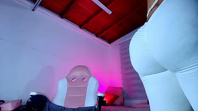 emma madi online show from 09/10/25, 11:54