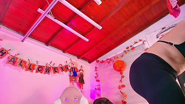 emma madi online show from 10/15/25, 11:54