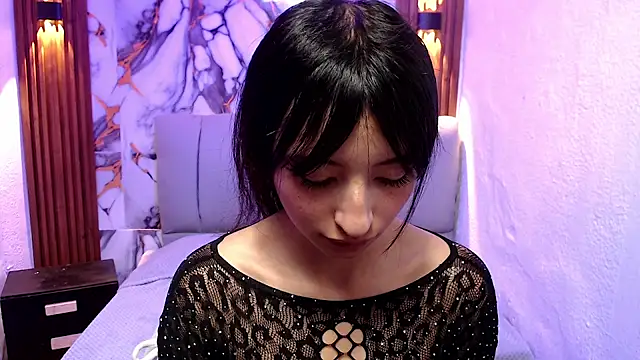 alaia blue online show from 10/14/25, 01:23