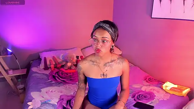 nyxmoonhells online show from 10/06/25, 07:44