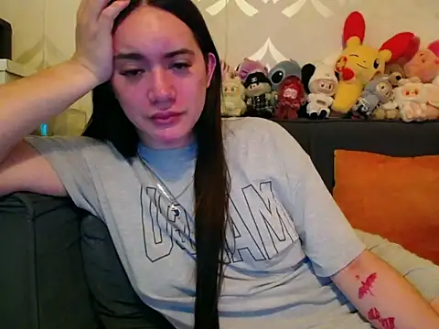 Snapshot of Yhanbeaufort18 chatting on 09/20/25, 06:09 Yhanbeaufort18 online show from 09/20/25, 06:09