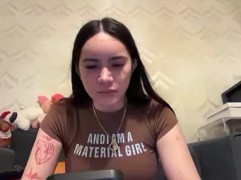 Yhanbeaufort18 online show from 10/12/25, 04:06