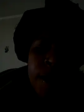 Snapshot of juicy92 chatting on 10/10/25, 06:07 juicy92 online show from 10/10/25, 06:07