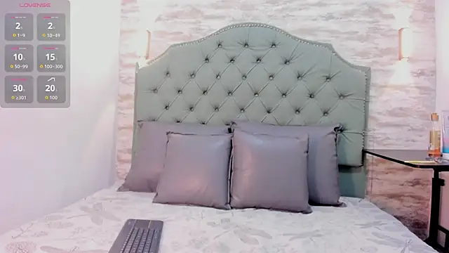 Mistt Mia online show from 09/14/25, 12:26