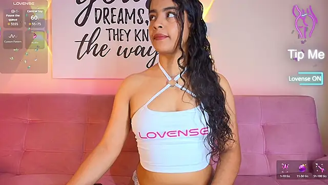 SunnyGilmoree online show from 11/19/25, 08:09