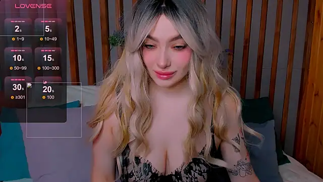 Snapshot of Emily_Tylerr chatting on 02/27/26, 02:11 Emily Tylerr online show from 02/27/26, 02:11