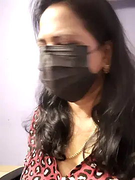 mallu-lover online show from 09/20/25, 12:33