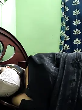 mallu-lover online show from 12/05/25, 03:20