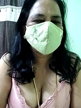 Snapshot of mallu-lover chatting on 02/04/26, 01:44 mallu-lover online show from 02/04/26, 01:44