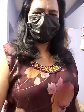 mallu-lover online show from 03/25/26, 03:12