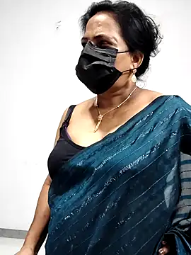 mallu-lover online show from 04/21/26, 05:17