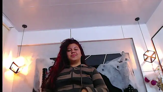 CloeStron online show from 10/22/25, 10:59