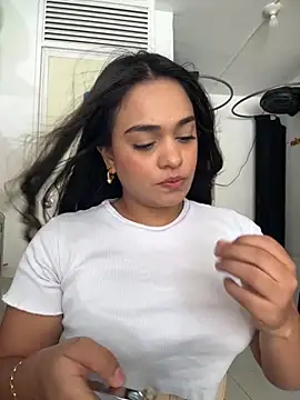 alana dantes online show from 11/02/25, 03:03