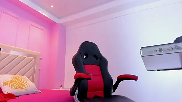 ALISSON BARKER online show from 10/29/25, 12:18