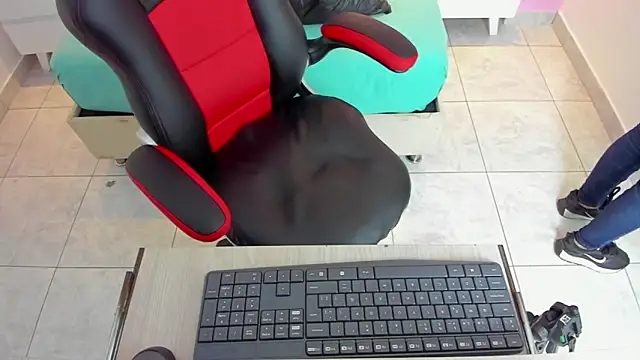 ALISSON BARKER online show from 11/27/25, 12:18