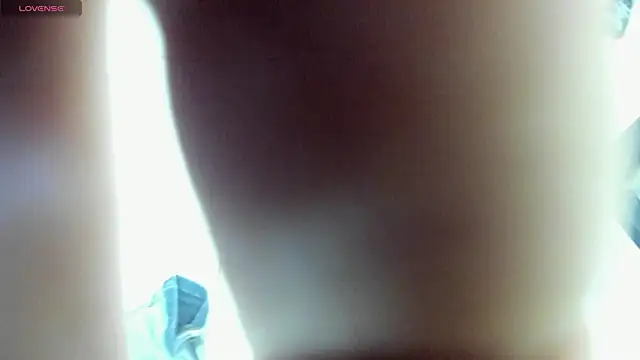 ALISSON BARKER online show from 12/04/25, 12:14