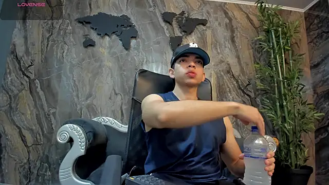 Eryonbradley online show from 09/12/25, 11:21