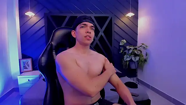 Eryonbradley online show from 09/27/25, 04:12