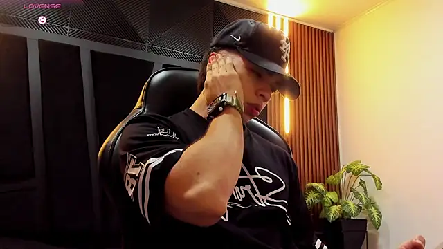 Eryonbradley online show from 10/02/25, 11:28