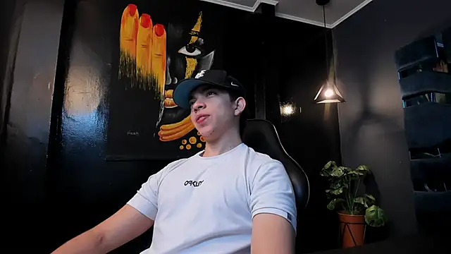 Eryonbradley online show from 12/15/25, 11:25