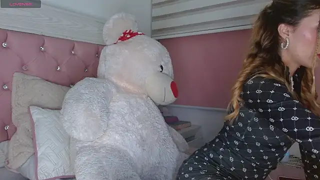 Ayleen m online show from 09/12/25, 06:13