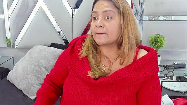 MonzerratBoyer online show from 04/18/26, 07:58