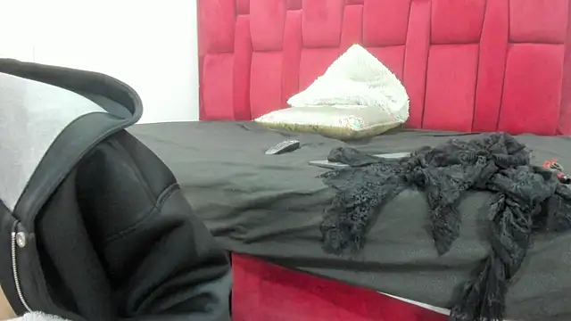 Snapshot of Mollyxketa1_ chatting on 11/06/25, 02:23 Mollyxketa1 online show from 11/06/25, 02:23