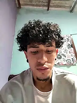 Snapshot of Thebigbreastedgamer chatting on 02/26/26, 06:40 Thebigbreastedgamer online show from 02/26/26, 06:40