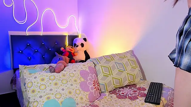 jade 200 online show from 04/21/26, 02:51