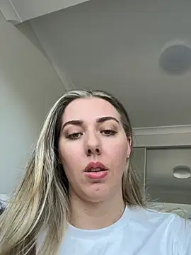 louiseberkeley online show from 04/01/26, 02:34