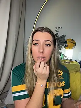 louiseberkeley online show from 06/16/26, 10:40