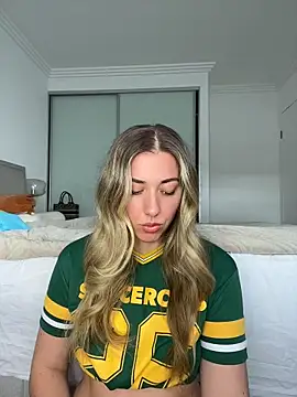 louiseberkeley online show from 07/19/26, 01:42