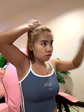 Snapshot of Kath_C chatting on 09/20/25, 08:15 Kath C online show from 09/20/25, 08:15