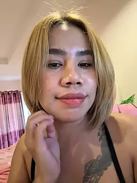 Snapshot of Kath_C chatting on 09/23/25, 04:15 Kath C online show from 09/23/25, 04:15